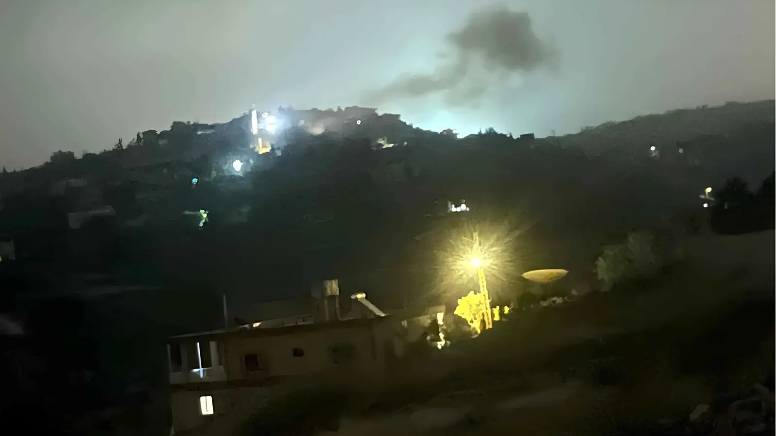 "ستار حزب الله".. إسرائيل تستهدف مقر جمعية "وتعاونوا" الإغاثية