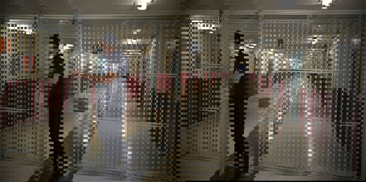 حكومة أنجولا تقرر الإفراج عن آلاف السجناء تخفيفًا للعبء عن السجون