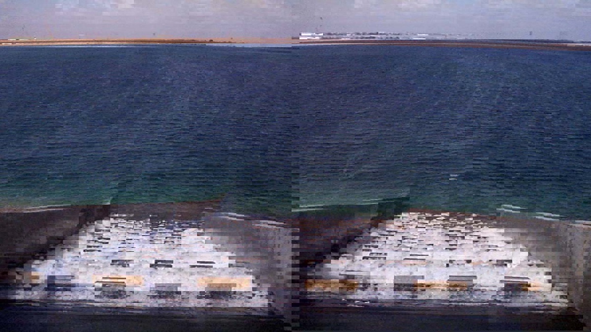 مسلحون يقطعون المياه عن طرابلس ومدن أخرى في ليبيا