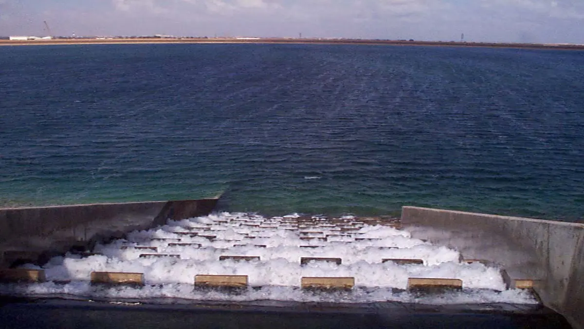 مسلحون يقطعون المياه عن طرابلس ومدن أخرى في ليبيا