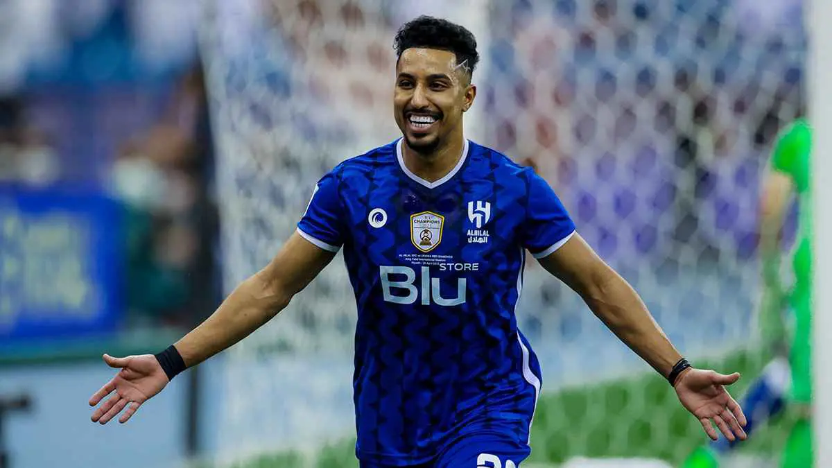 الأعلى في تاريخ الدوري.. سالم الدوسري يتلقى عرضين خرافيين