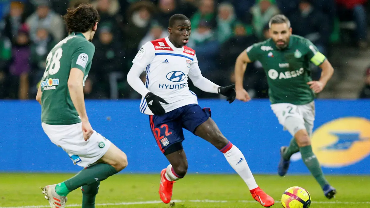 نادي برشلونة يراقب لاعبًا مميزًا في الدوري الفرنسي