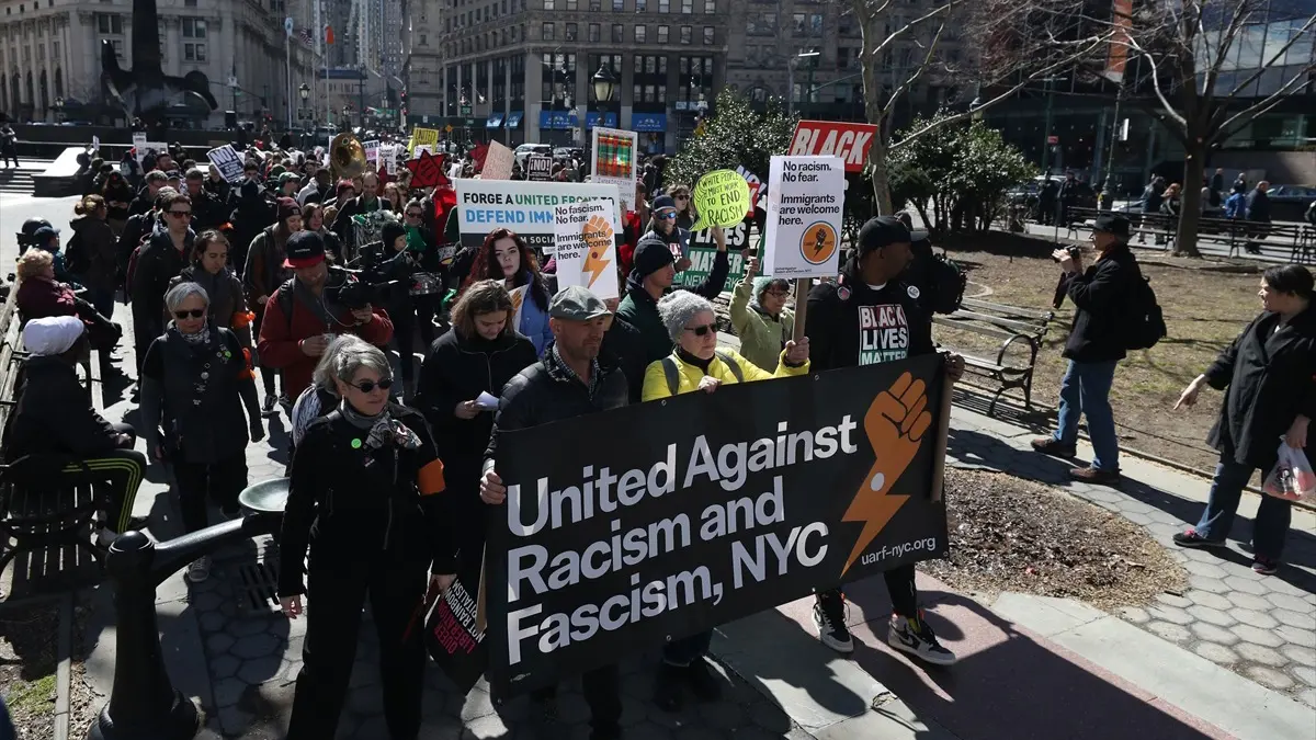 المئات يتظاهرون في نيويورك ضد الهجوم الإرهابي بنيوزيلندا‎ (صور)