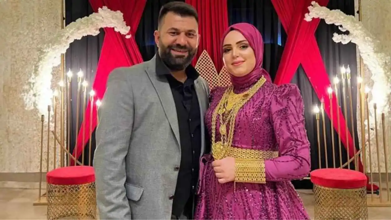 عقد ذهبي ثمين يهدد مسيرة ثنائي تركي شهير في عالم التواصل الاجتماعي (فيديو)