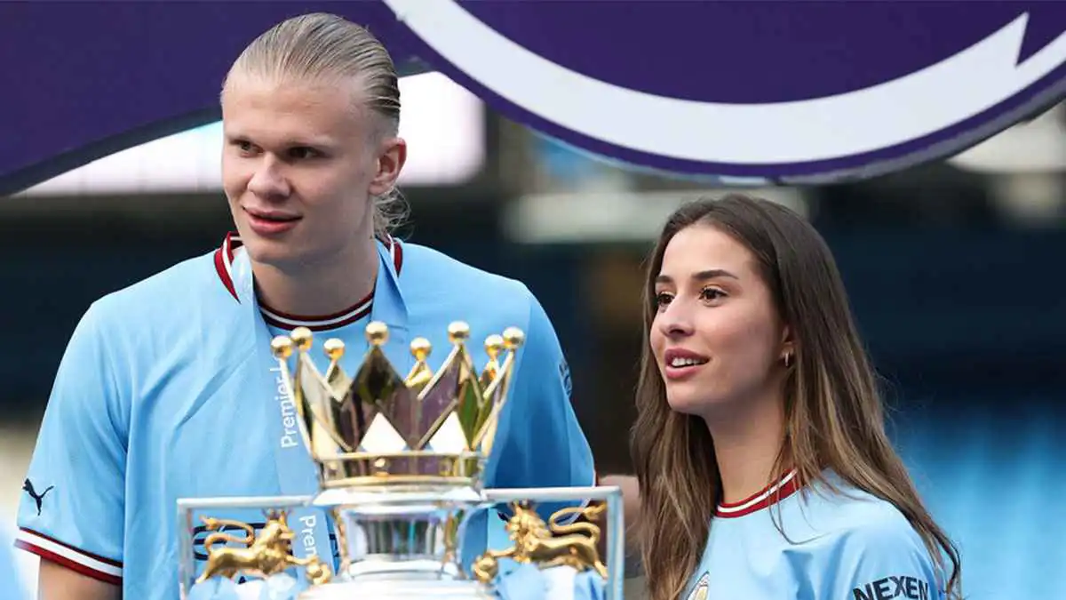 "هي من بادرت بالاهتمام بي".. هالاند يتحدث عن علاقته بصديقته