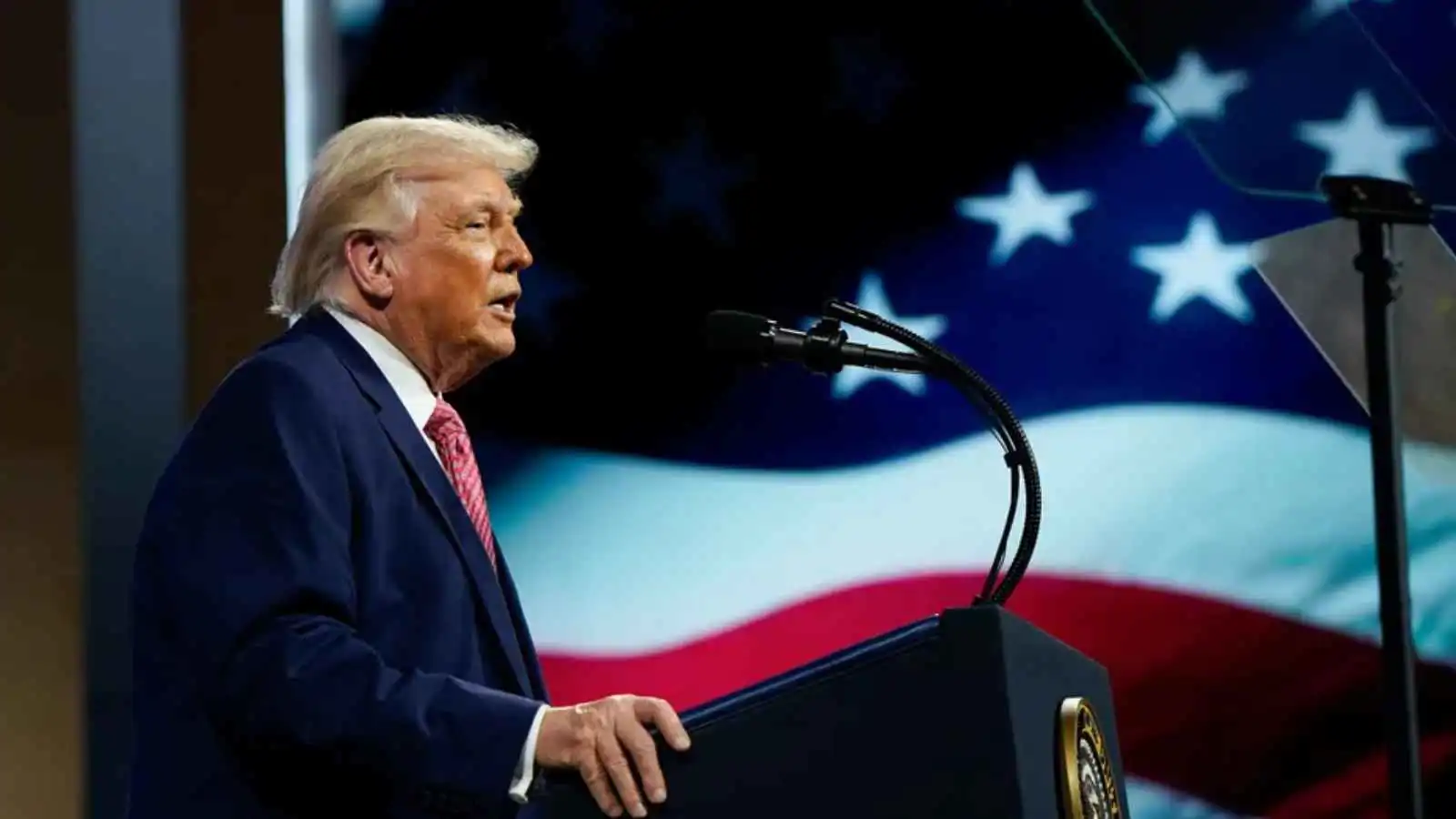 ترامب: الدور على كوبا