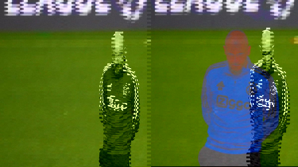 بدأ تعلم اللغة الإنجليزية.. تين هاغ أبرز المرشحين لتدريب مانشستر يونايتد