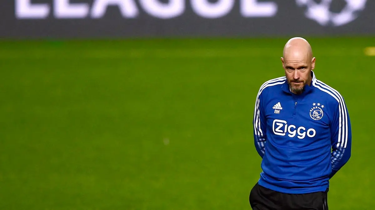 بدأ تعلم اللغة الإنجليزية.. تين هاغ أبرز المرشحين لتدريب مانشستر يونايتد