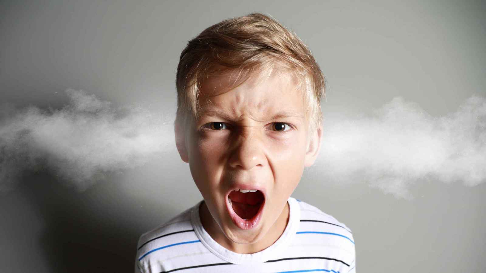 "بهدوء وفاعلية".. كيف تتعامل مع ضرب الأطفال لك؟