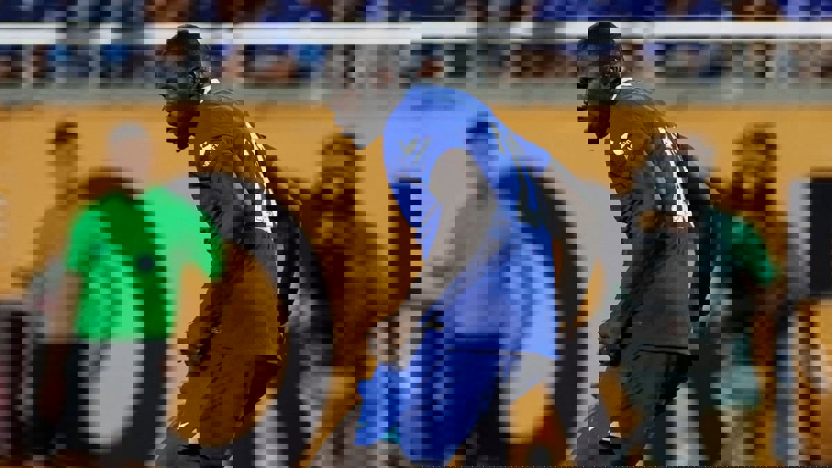 كوليبالي مدافع تشيلسي الجديد يتصل بجون تيري ليطلب رقم قميصه