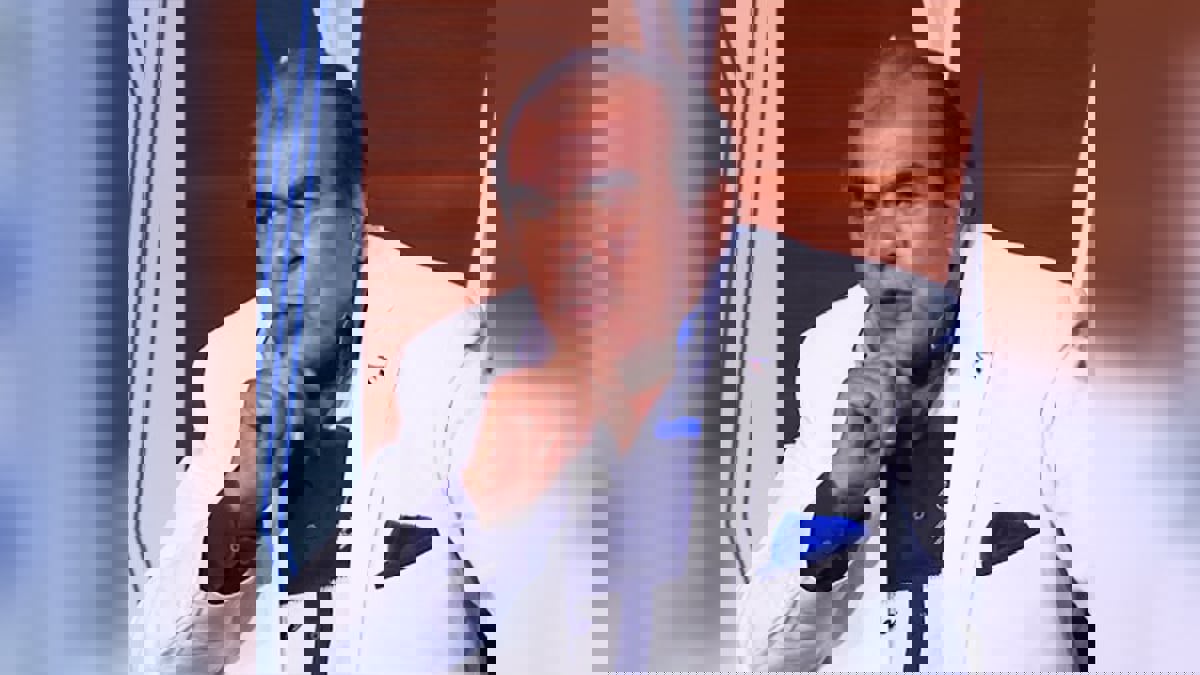 بعد إحالته للتحقيق.. فكري صادق يعتذر لأسرة سعيد صالح