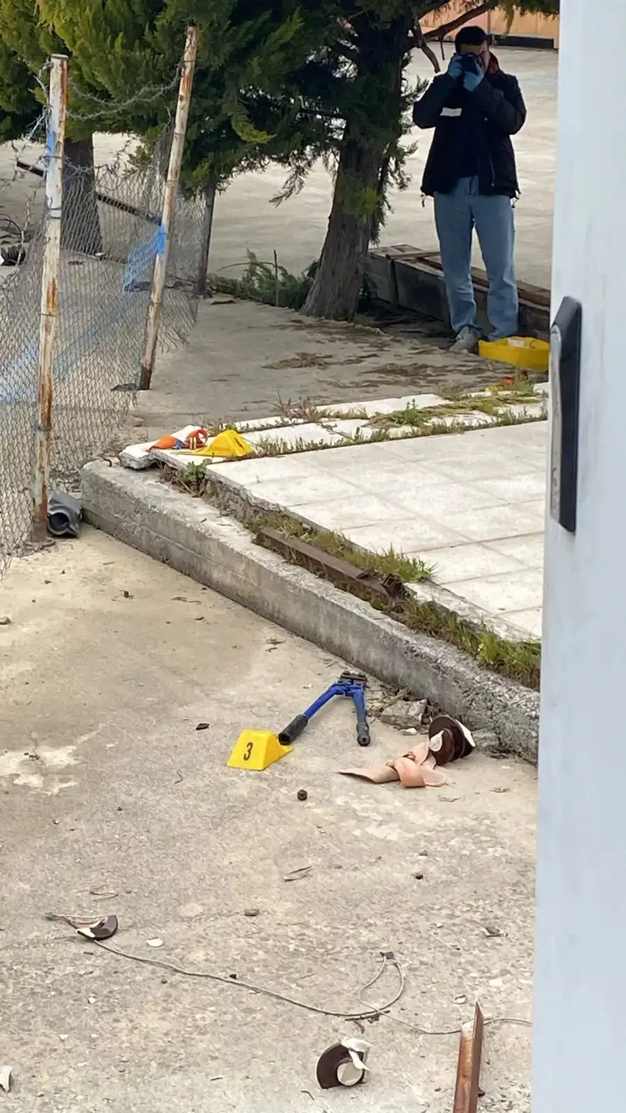 من موقع الحادث