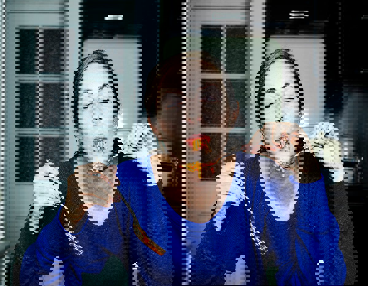 ما سبب تناول الطعام دون الشعور بالجوع؟