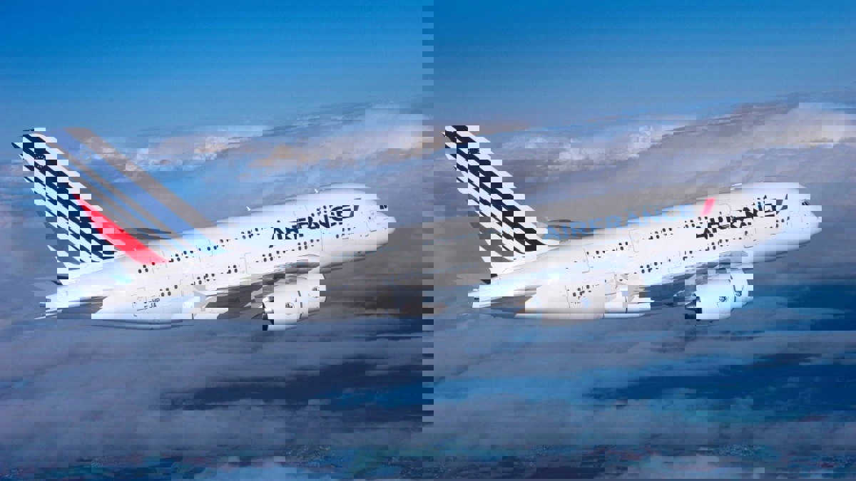 شركة "إير فرانس" تؤكد استمرار رحلاتها إلى القاهرة