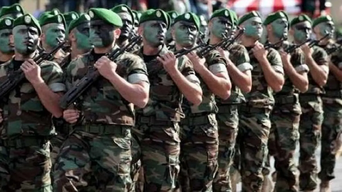 الجيش الجزائري يعلن التصدي لمحاولات هروب رجال أعمال مقربين من الرئاسة