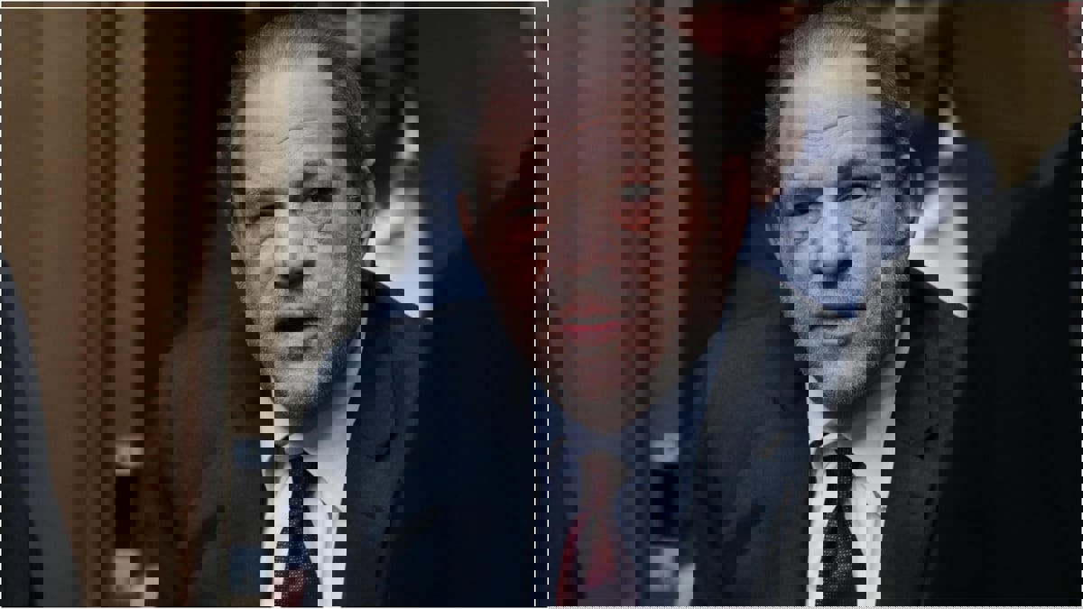 رد فعل هارفي واينستين بعد الحكم عليه بالسجن 16 عاما إضافية