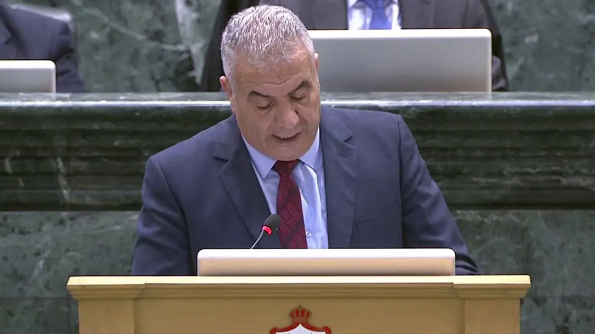 نائب يهاجم وزيرًا خلال جلسة للبرلمان الأردني: رفض مقابلتي بسبب شقيقته