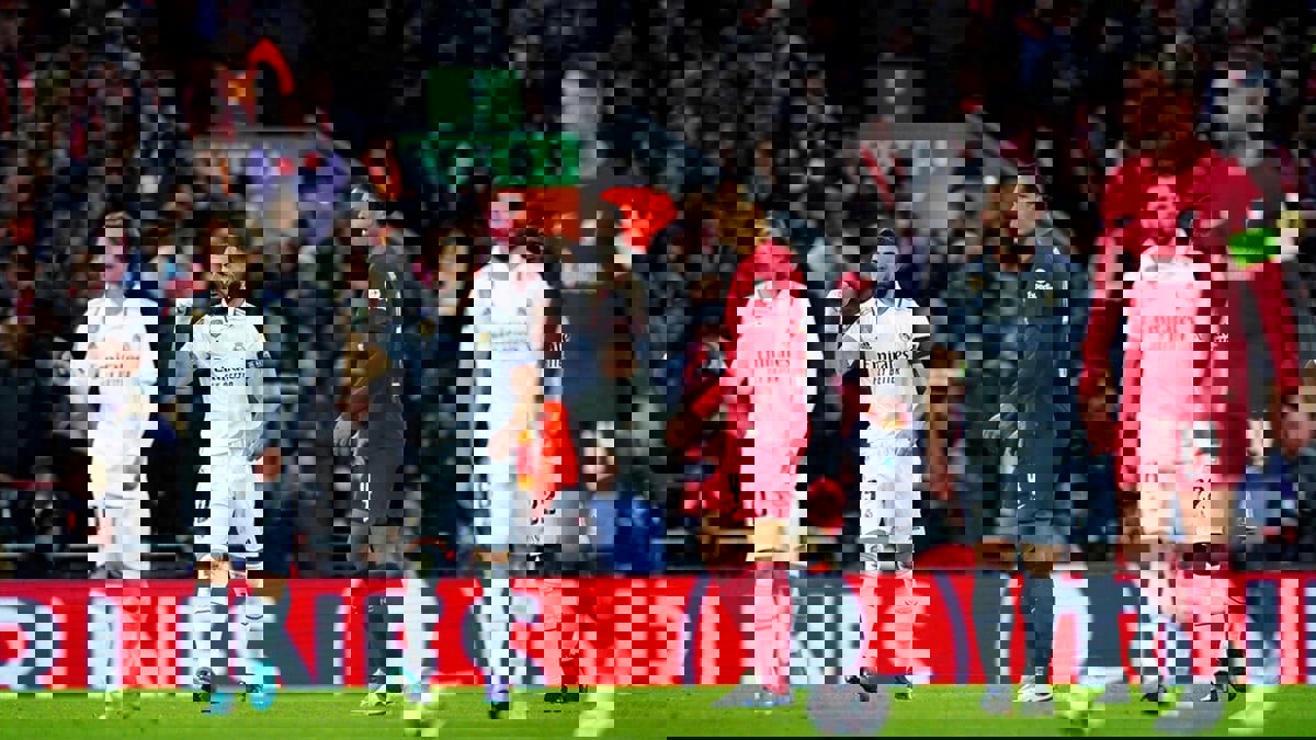 صحف رياضية: كريم بنزيما "الوحش الأسود" لليفربول.. فوضى غافي.. ولابورتا ينفجر