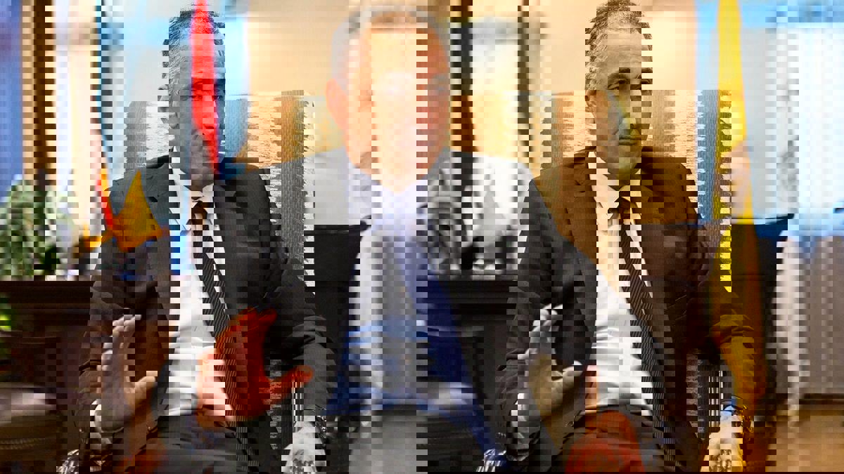 بعد "شائعات مدفوعة".. البنك المركزي المصري ينفي استقالة محافظه