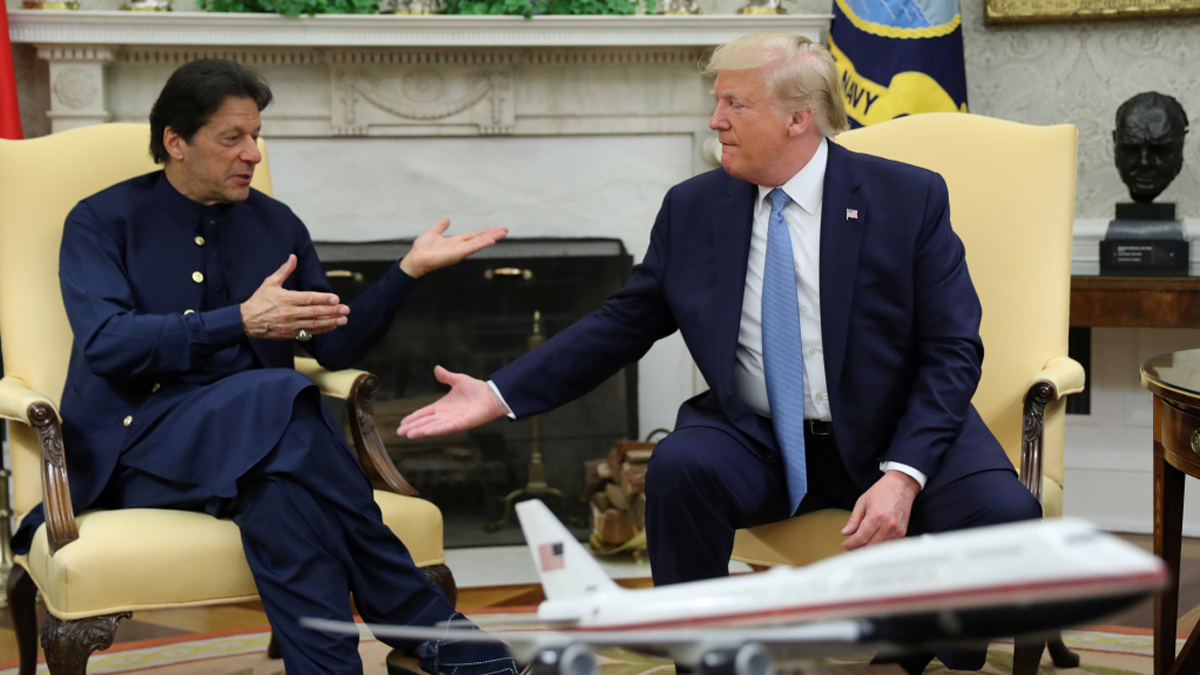 المصالح المشتركة في أفغانستان تفتح قناة للحوار سرًا بين إيران وأمريكا