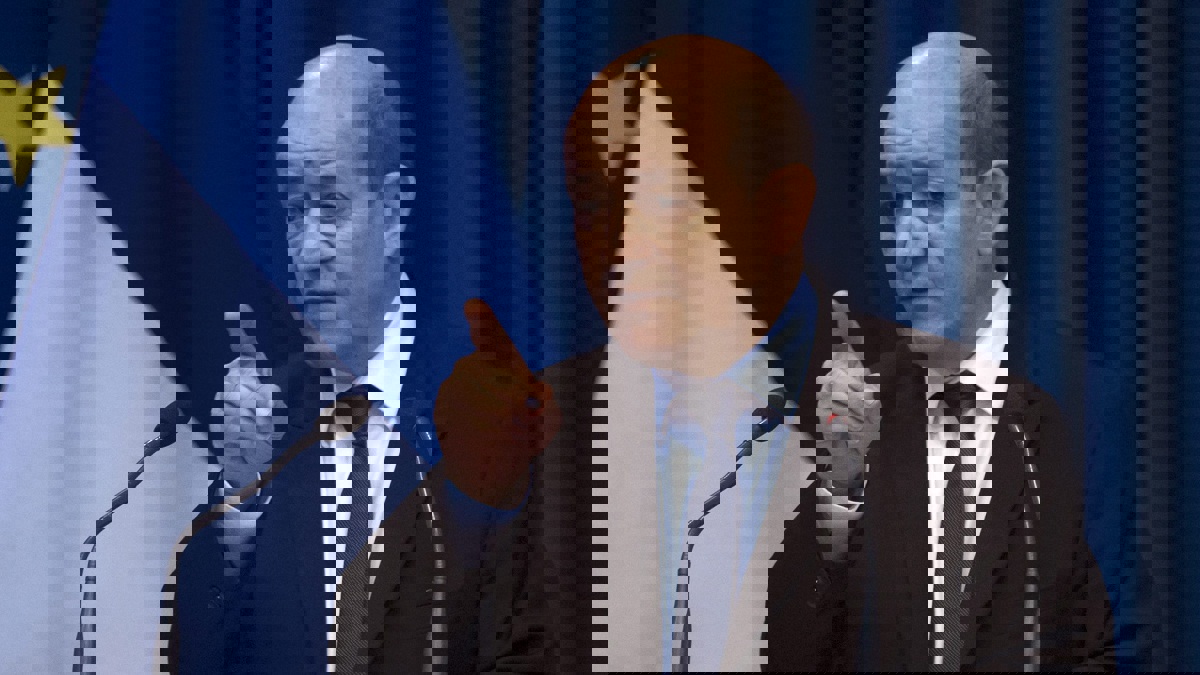 فرنسا تلوّح بفرض عقوبات جديدة على إيران