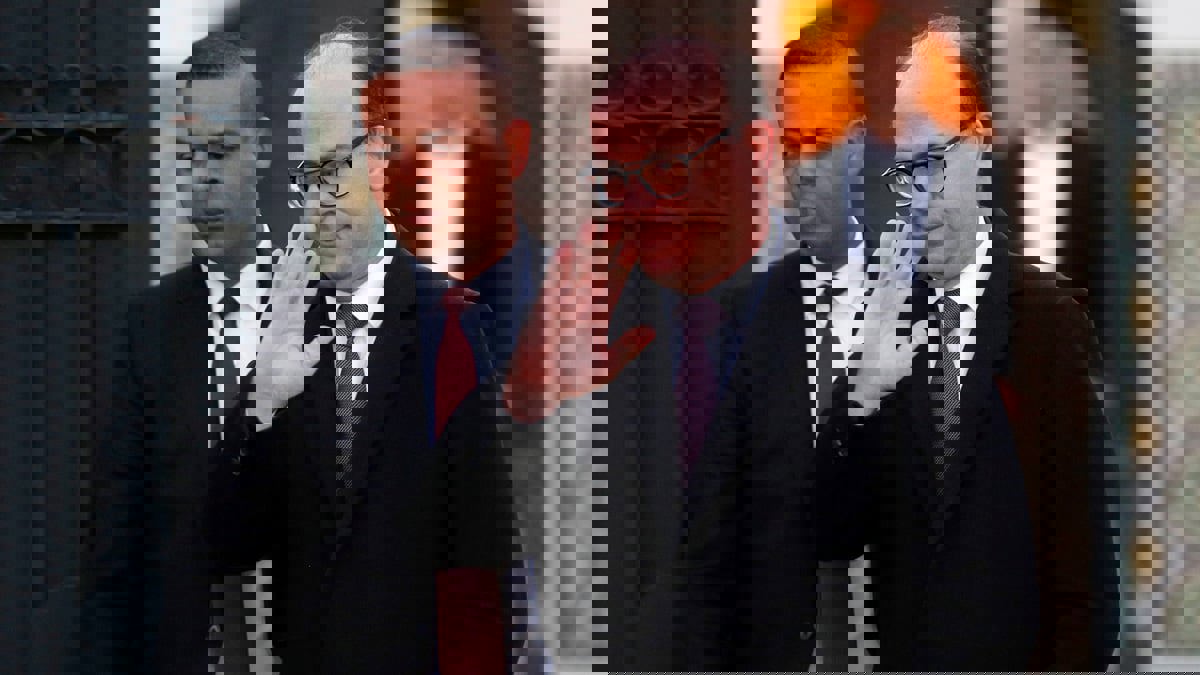 تونس.. وثائق تدين الفخفاخ وتؤكد تورطه في "تضارب المصالح"‎ (صور)