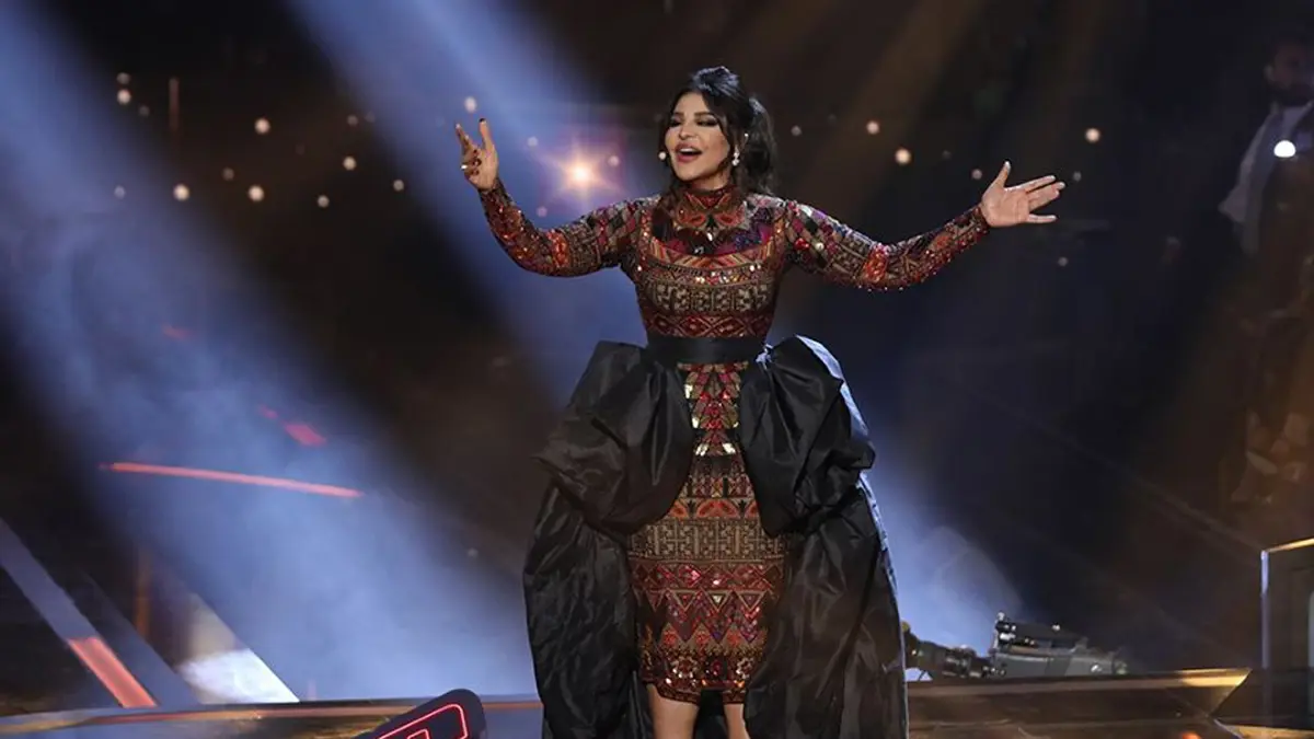 أحلام تتوسط لمتسابقتها في "ذا فويس" لدى تركي آل الشيخ على الهواء