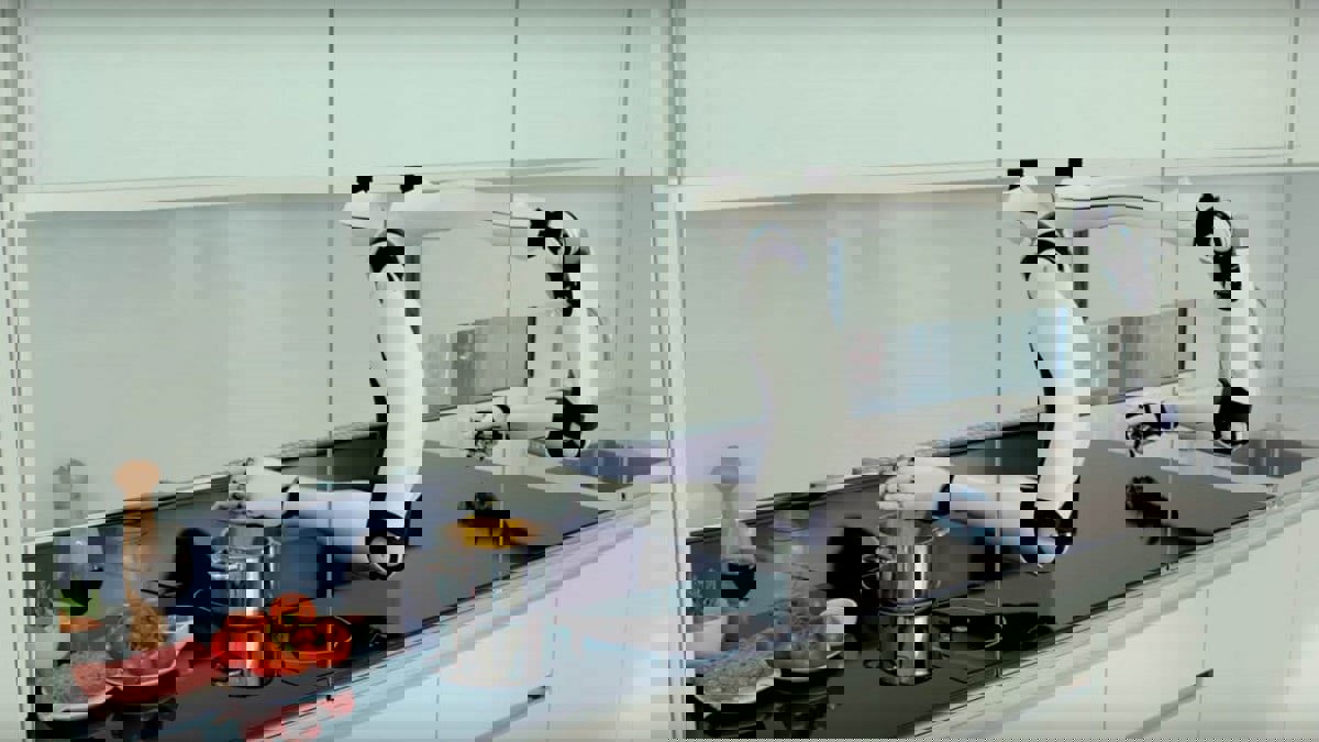الكشف عن روبوت يمكنه إعداد 5 آلاف وصفة طعام وغسل الأطباق (صور)