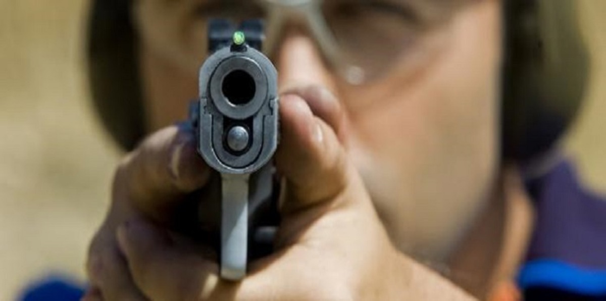 الشرطة التشيكية تقترح منح المواطنين حق إطلاق النار على الإرهابيين