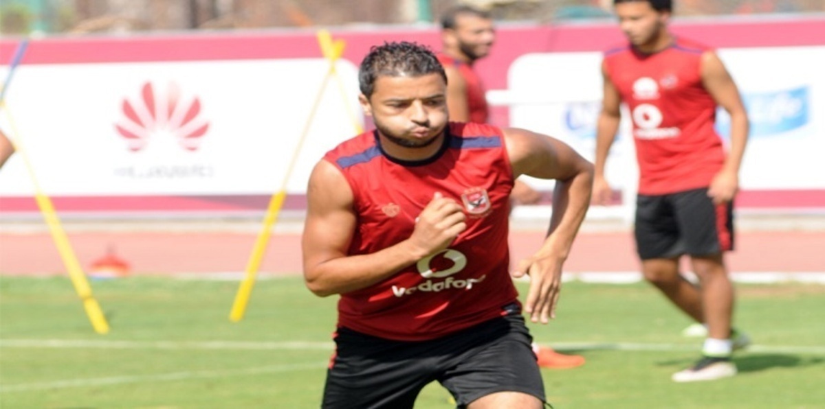 مدافع الأهلي المصري ينجو من الموت