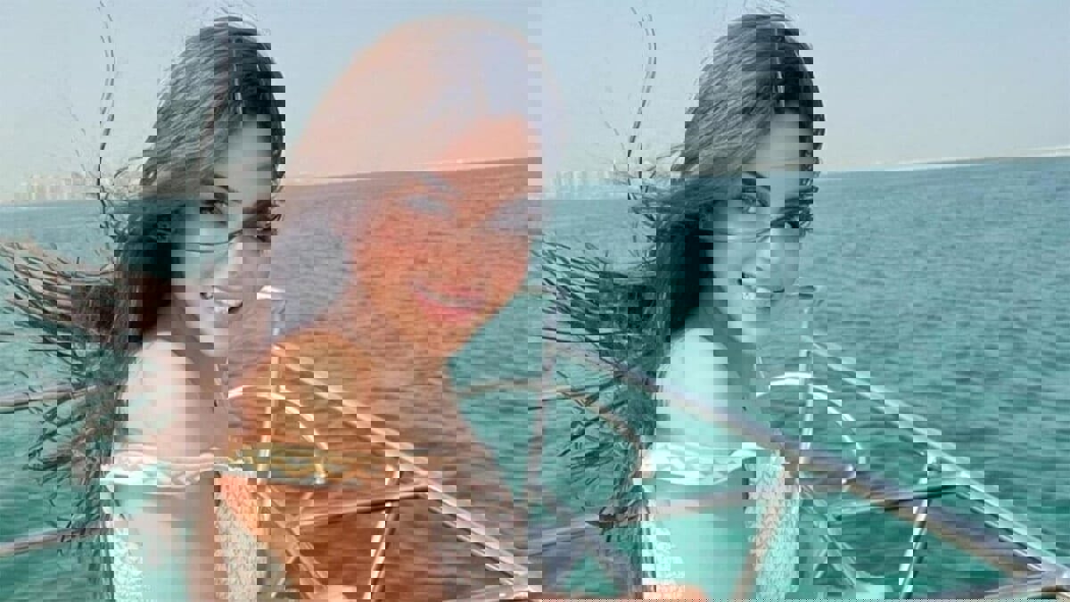 رهف القحطاني عن فستانها المثير للجدل: "أنا أول خليجية تلبسه"