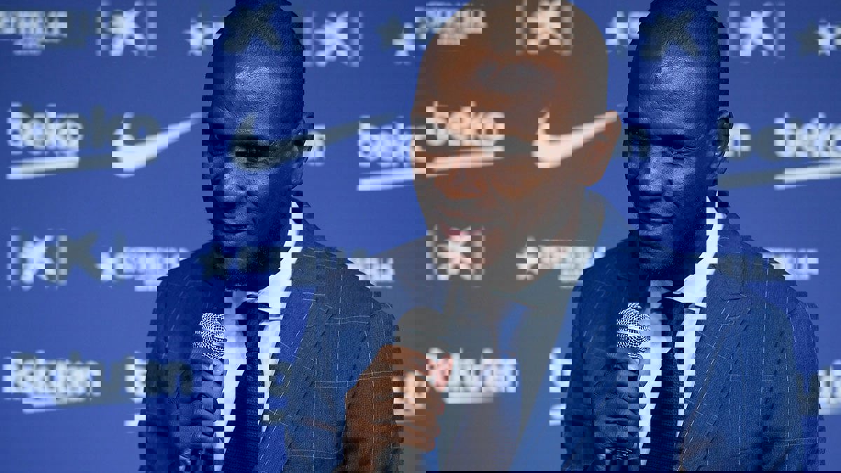 نادي برشلونة يعلن رسميا إقالة أبيدال