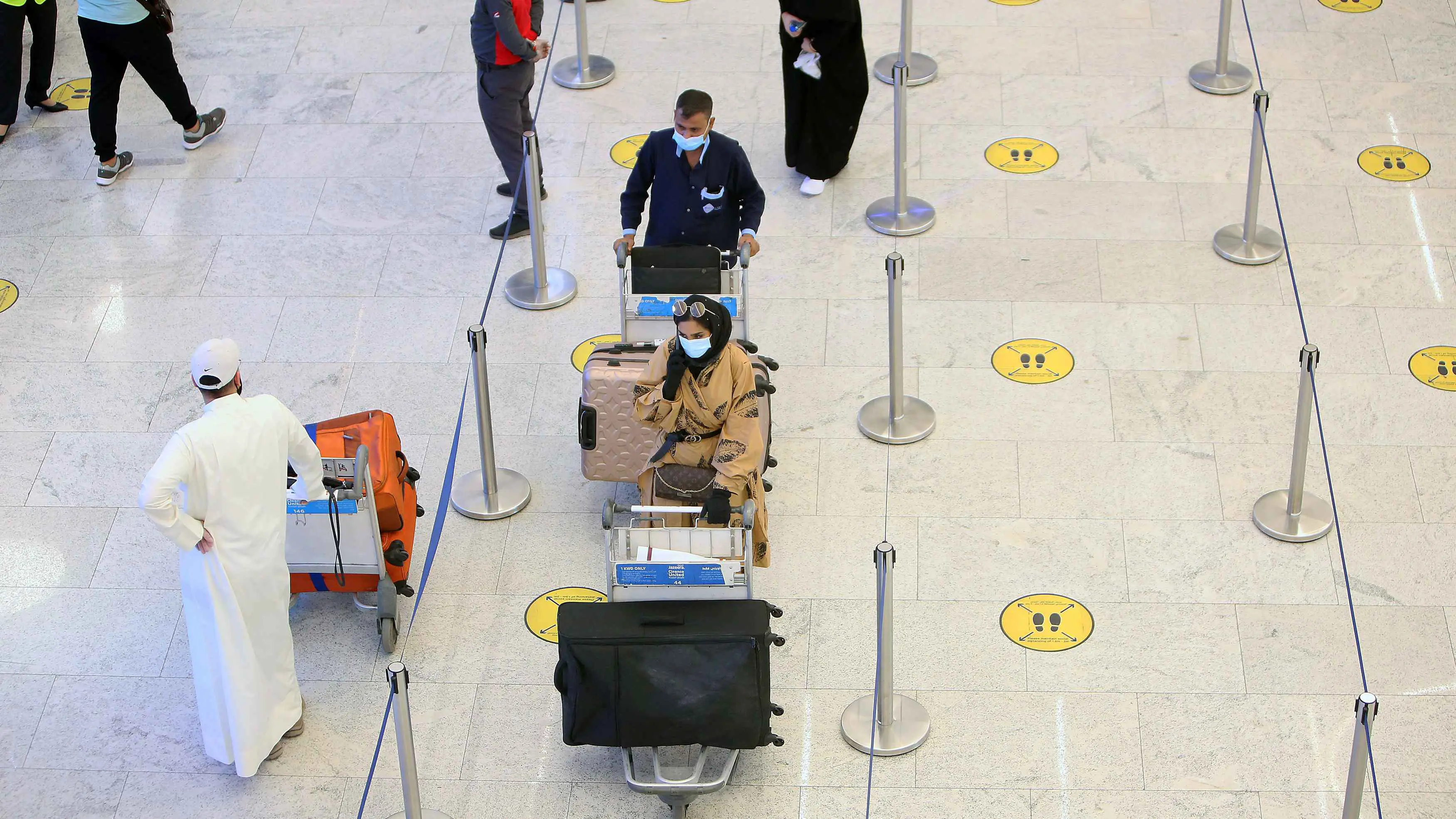 كويتي يتخلى عن زوجته بـ"أغرب طريقة"