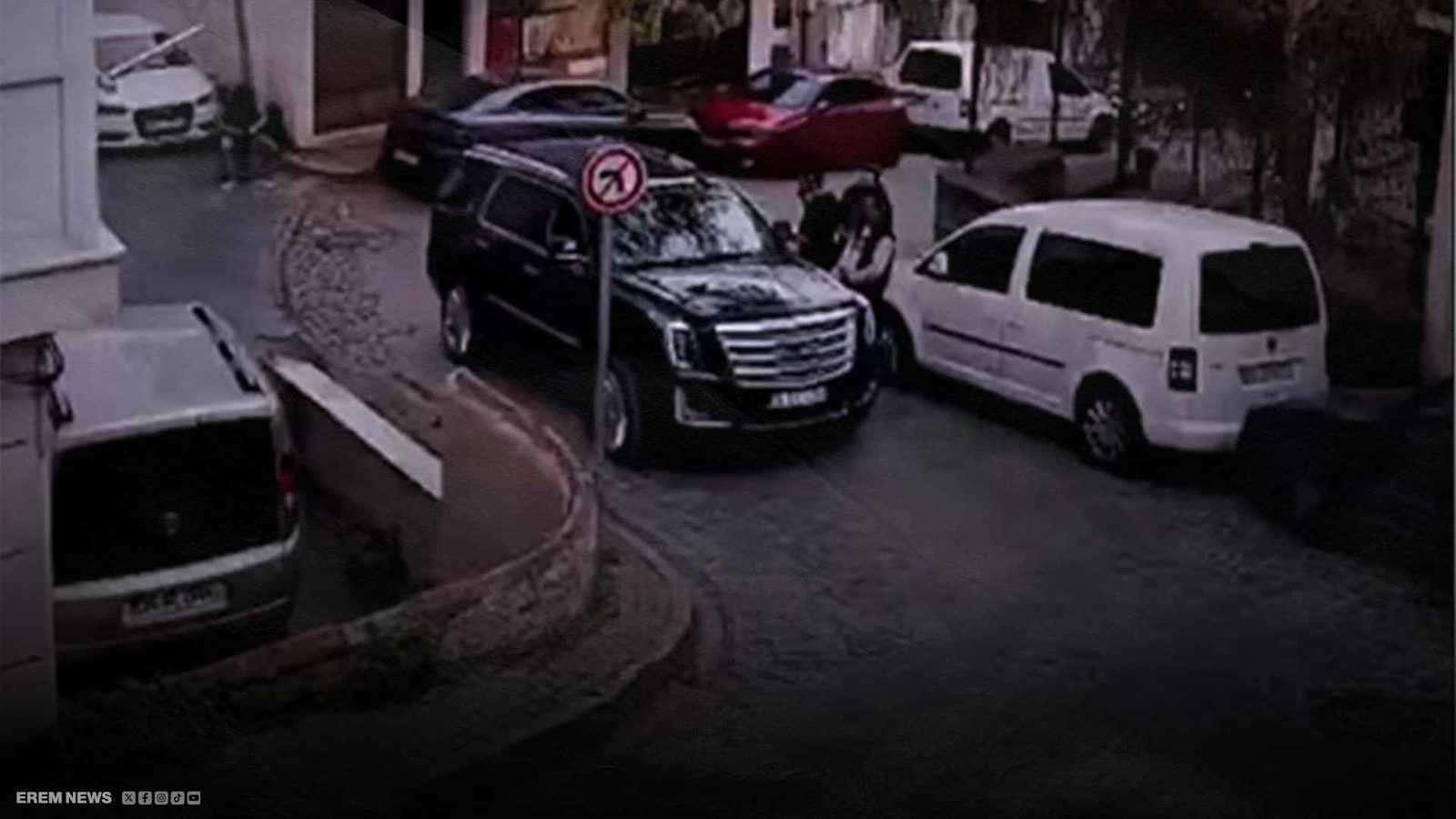 سيارة تقتحم موقع تصوير تركي وتكاد تدهس الممثلين