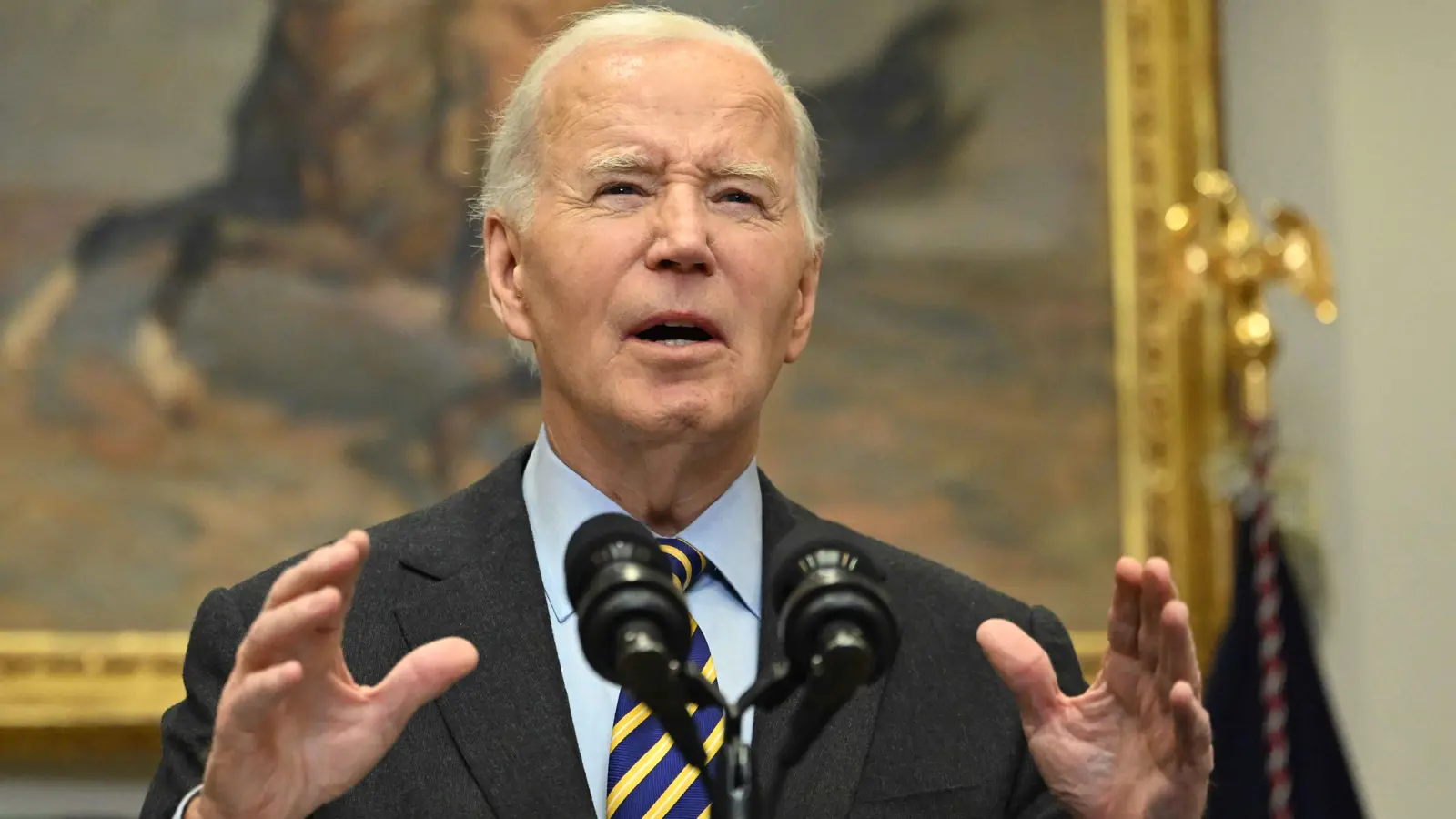 بايدن يحذر من "أوليغارشية أمريكية" جديدة