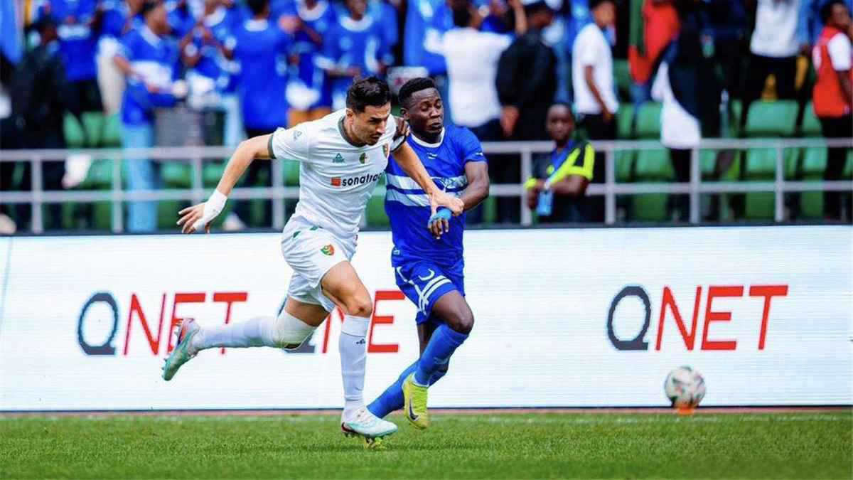 "مجحفة".. الهلال السوداني يرفض عقوبات الكاف بعد أحداث مباراة مولودية الجزائر