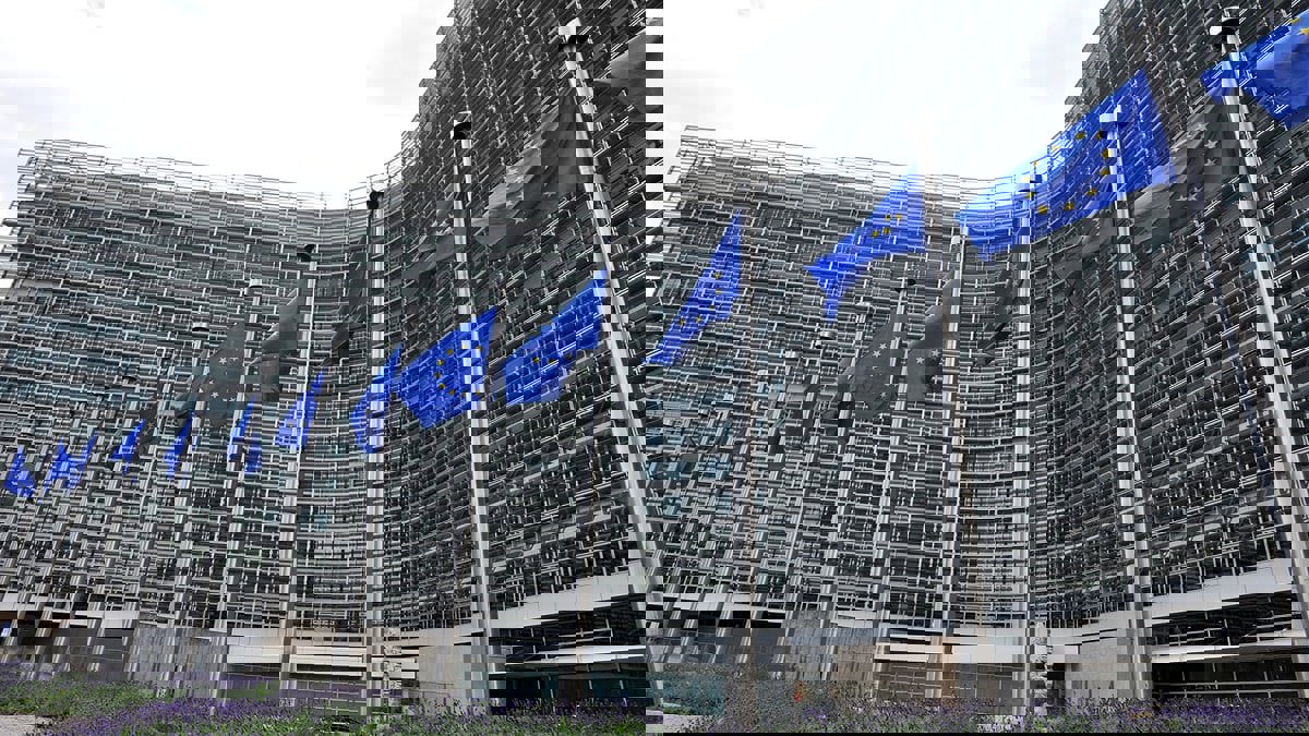 الاتحاد الأوروبي يمدد عقوباته ضد كوريا الشمالية