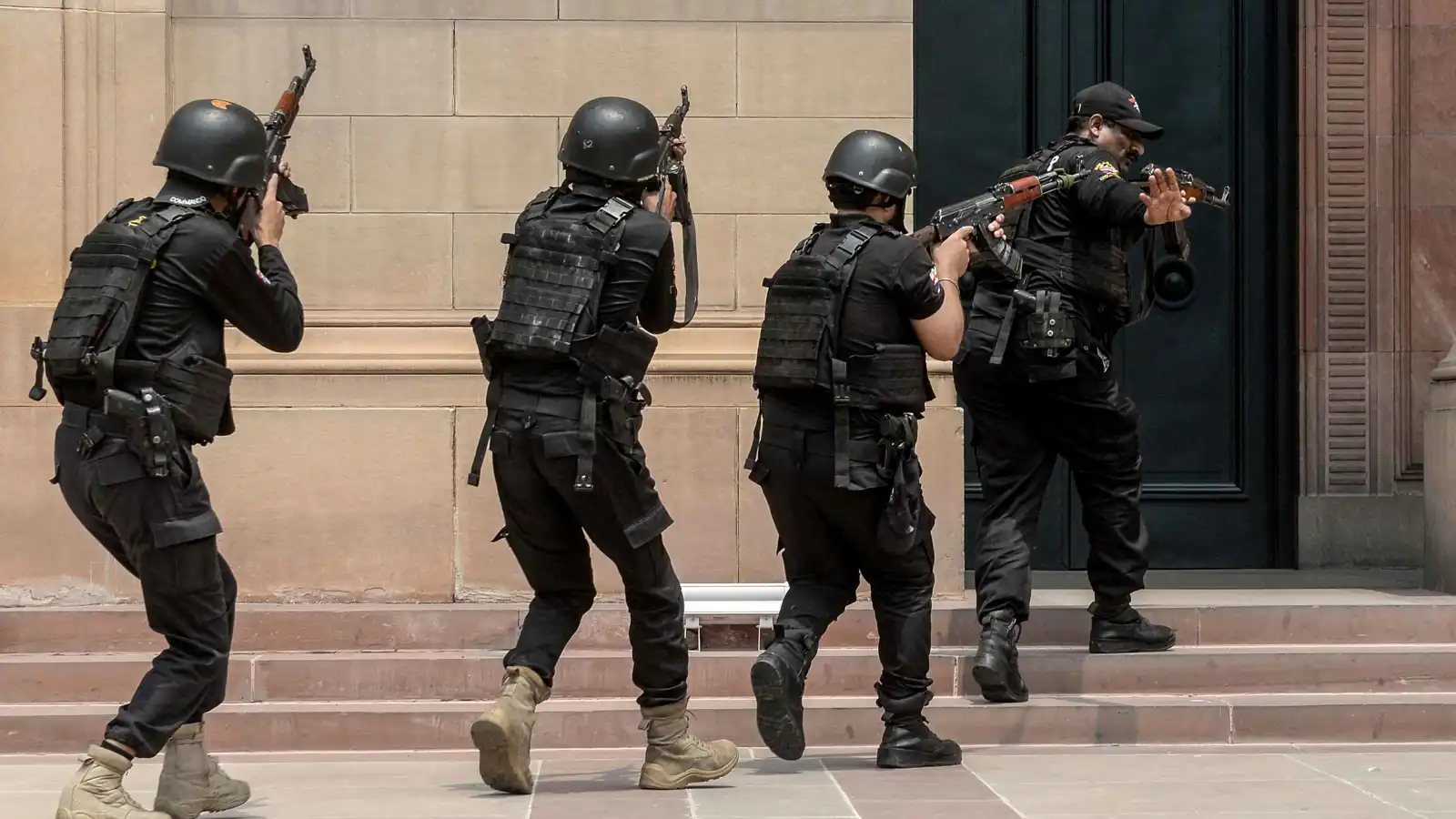 أفراد من الشرطة الباكستانية