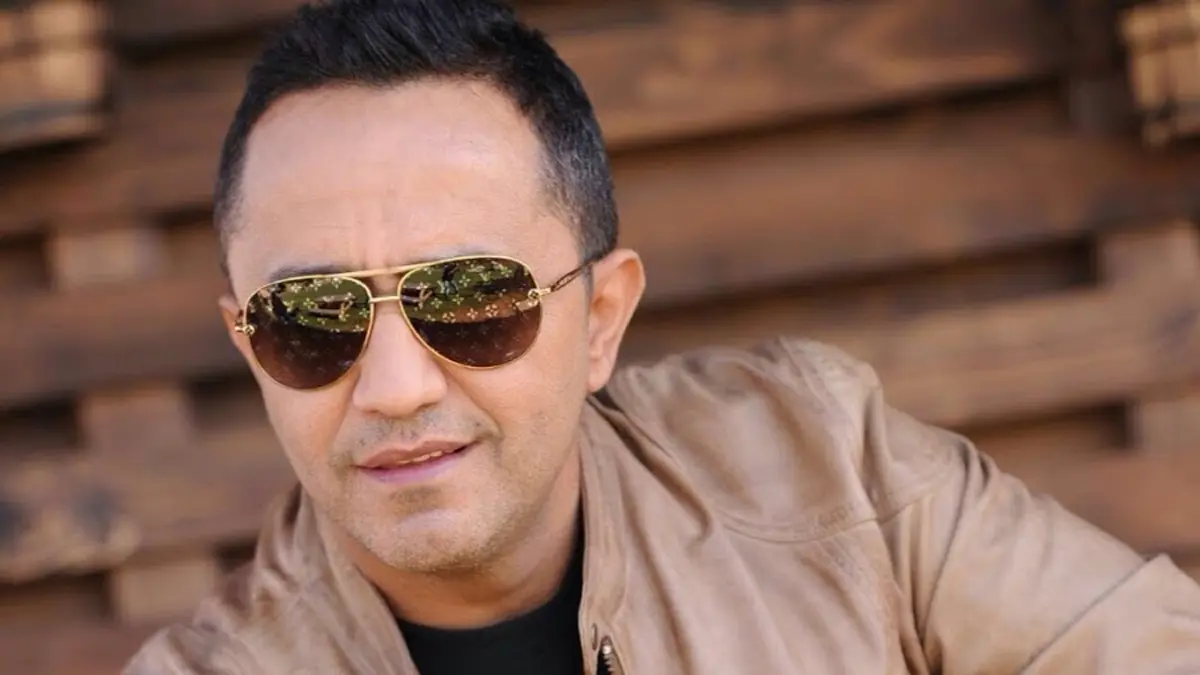 علي الديك يتحدث عن لقائه معمر القذافي وحقيقة حصوله على مليون دولار (فيديو)