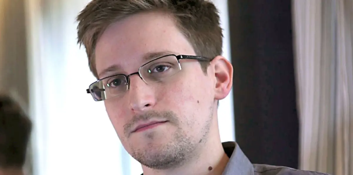 هل يقدّم بوتين سنودن كـ"عربون محبة" لترامب؟