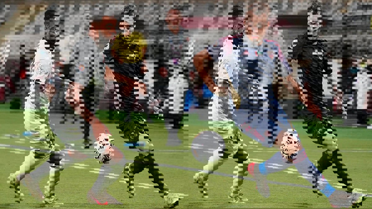 ترتيب دوري الخليج العربي: بني ياس ينفرد بالصدارة بعد سقوط الجزيرة أمام الوحدة (فيديو)