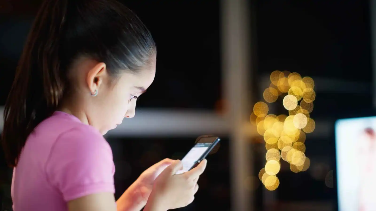 بـ"صلاحيات مطلقة" للوالدين.. مصر تطلق أول شريحة ذكية لحماية الأطفال