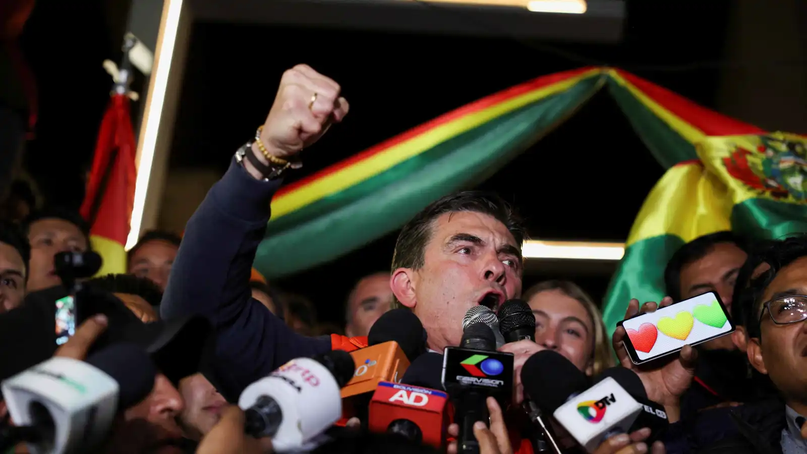 انتخابات الرئاسة في بوليفيا تكشف عن مفاجآت مع بدء فرز الأصوات