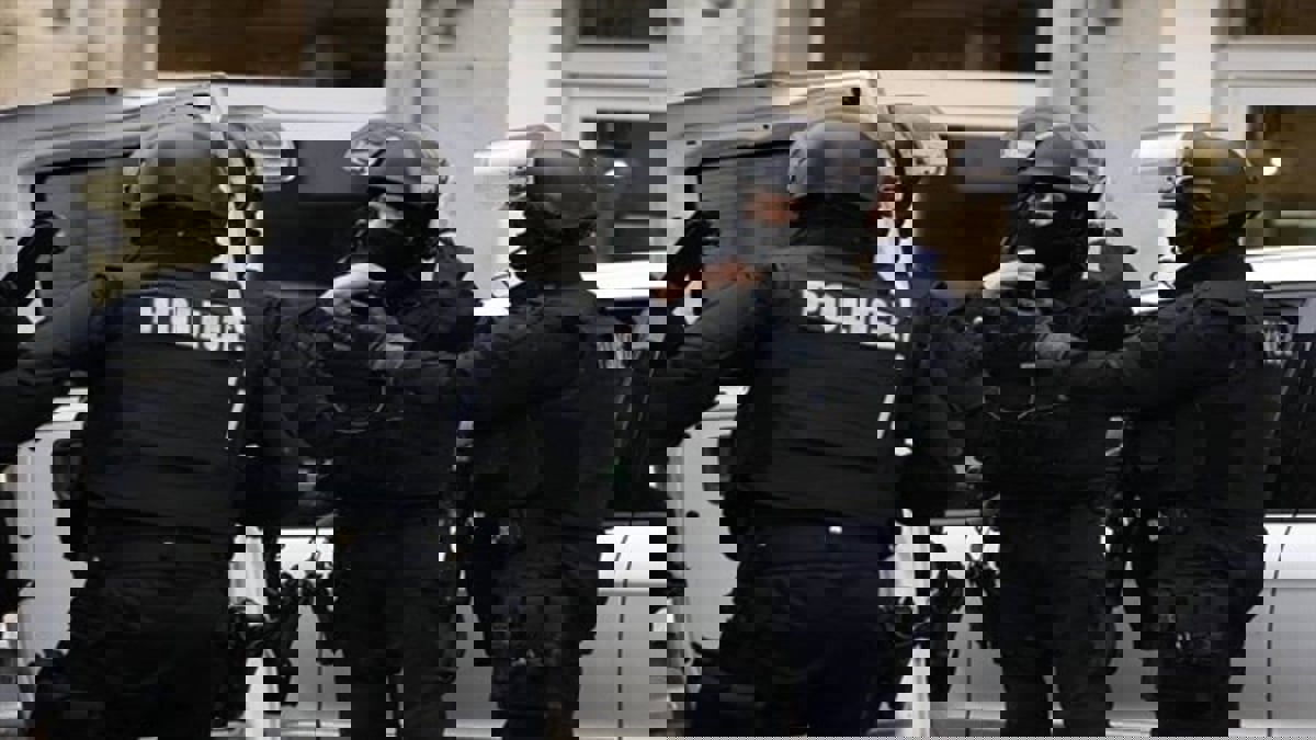 توقيف سوري بشبهة الانتماء إلى "جبهة النصرة" في اليونان