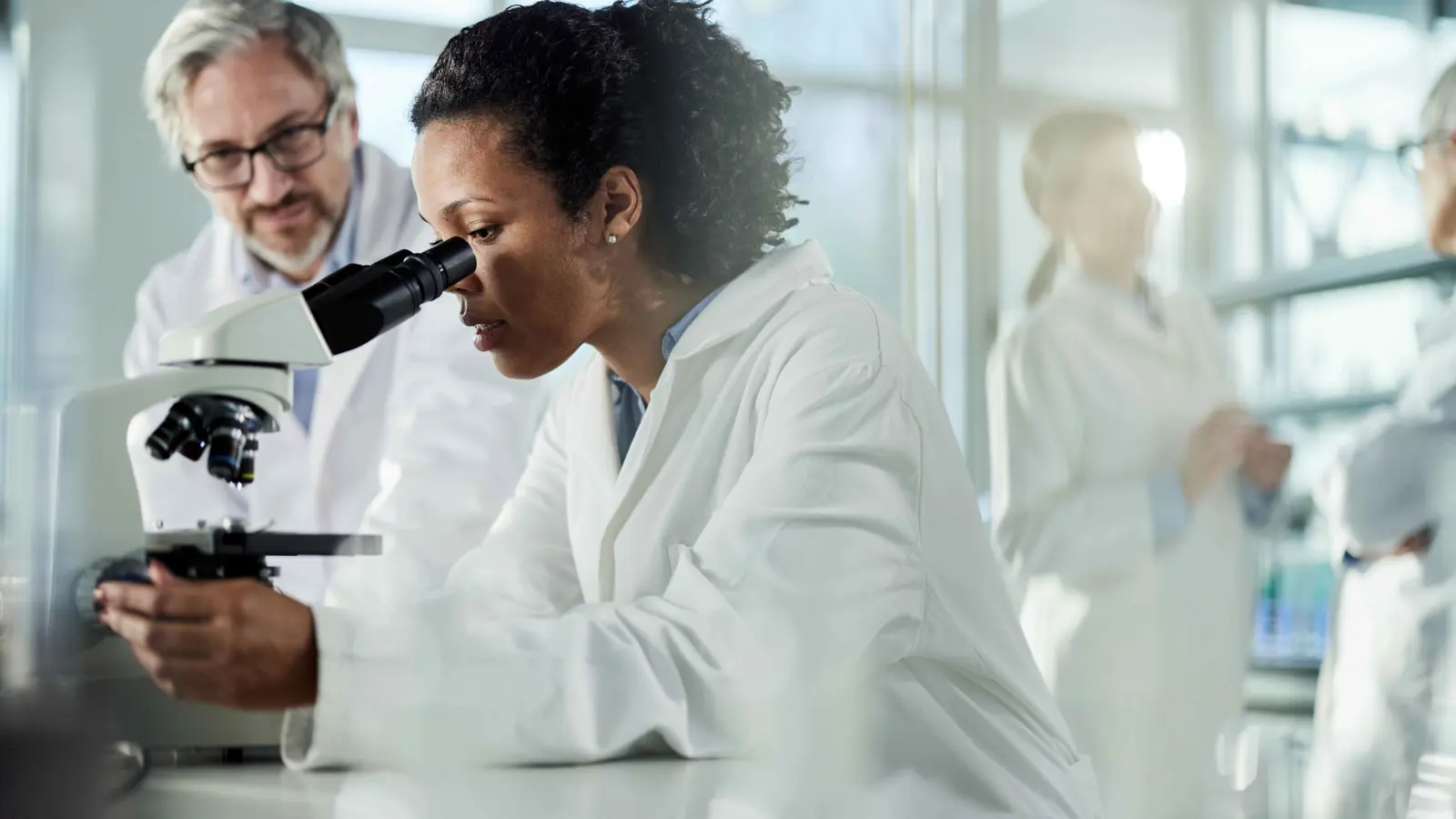 عن طريق الهاتف المحمول.. تطوير رقاقة ذكية ترصد الأمراض