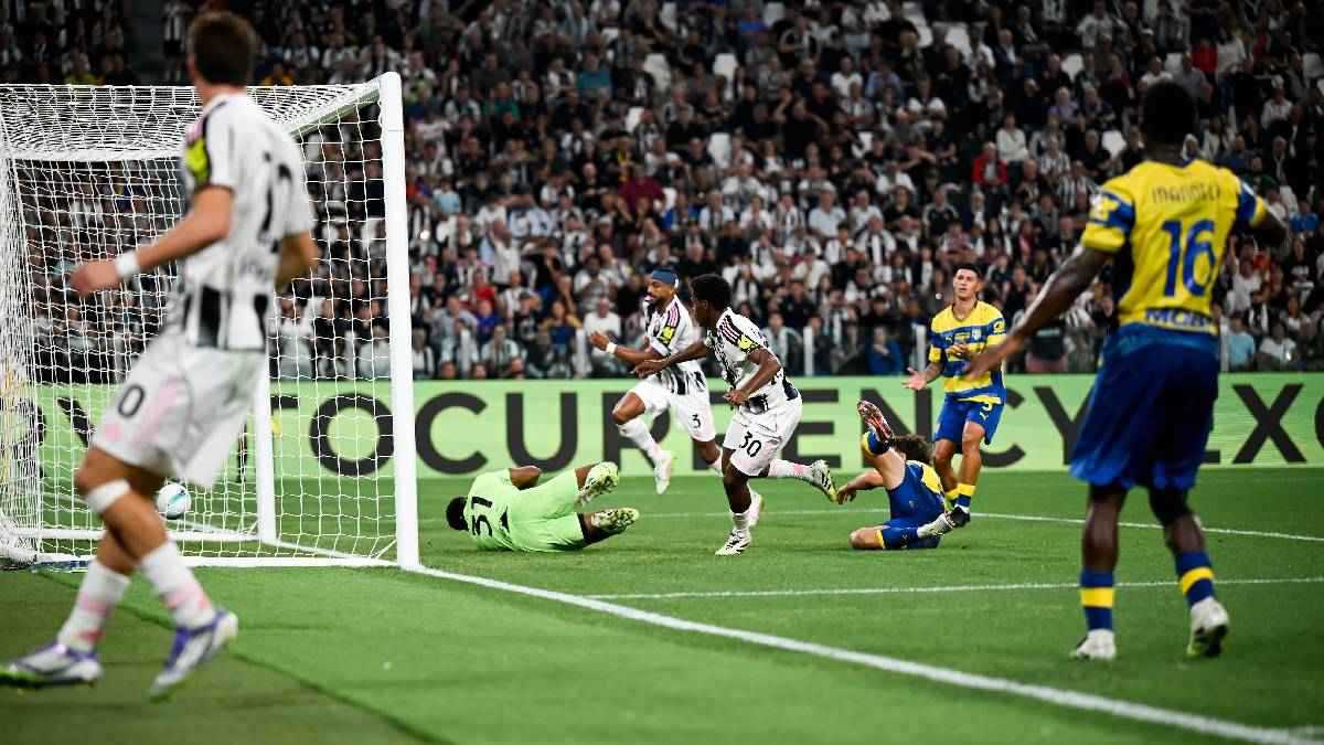 يوفنتوس يعبر عقبة بارما في الدوري الإيطالي (فيديو)