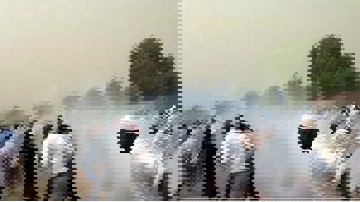 الشرطة السودانية تطلق الغاز المسيل للدموع على عشرات المحتجين