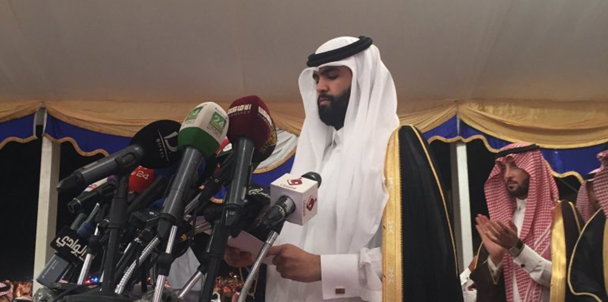 الشيخ سلطان بن سحيم يشارك قبائل يام لقاءهم.. وهذا ما قاله في الاجتماع (فيديو)