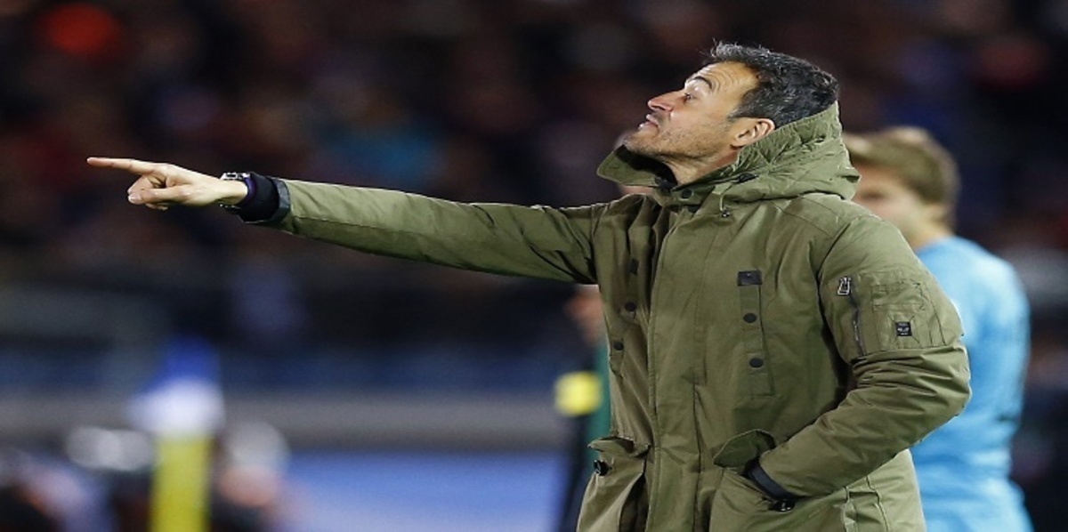 إنريكي يشيد بسواريز ويصفه بالقاتل داخل منطقة الجزاء