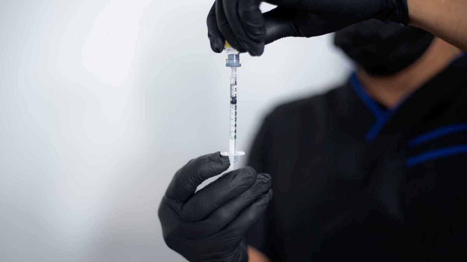 امرأة صينية تخسر مدخراتها بسبب خدعة "إزالة التجاعيد"